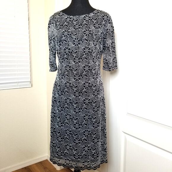 Candalite Women's Formal Black & Gray Lace Knee Length Round Neck Lined Size M - Picture 10 of 10